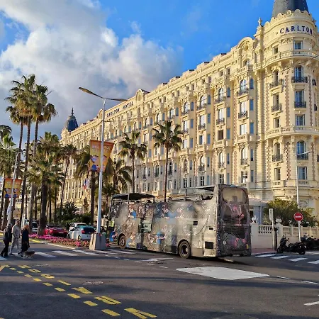 Palm Moure R Sunset Apartman *